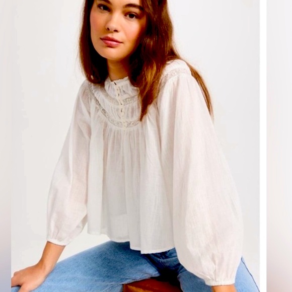 The Great Picturesque top blouse in white - Picture 1 of 8